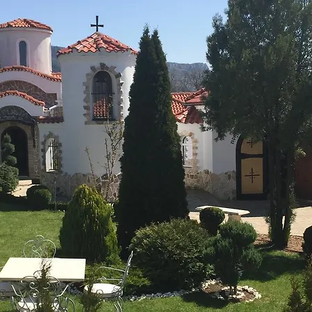 St. Michael בית הארחה